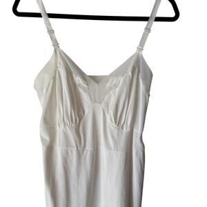 Vintage Vanity Fair Nightgown Swan Large White Slip Dress Lingerie‎ Satin 90s